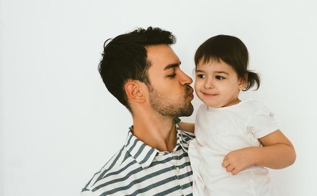 Are daughters attracted to their dads? 