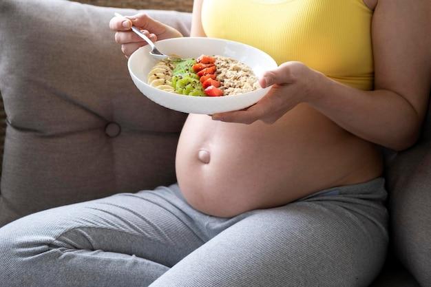 Can a pregnant woman eat gelatin? 