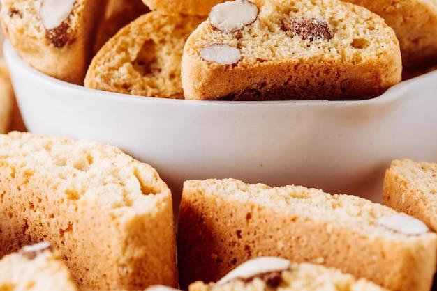 Can biscotti dough be frozen? 