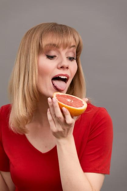 Can I eat grapefruit when taking ibuprofen? 