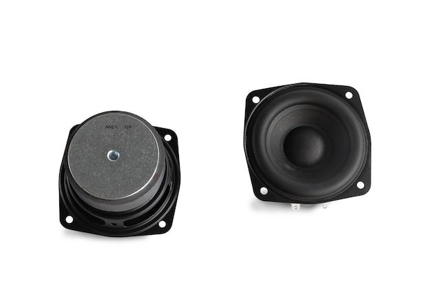 Can I use an 8 ohm amp with 6 ohm speakers? 