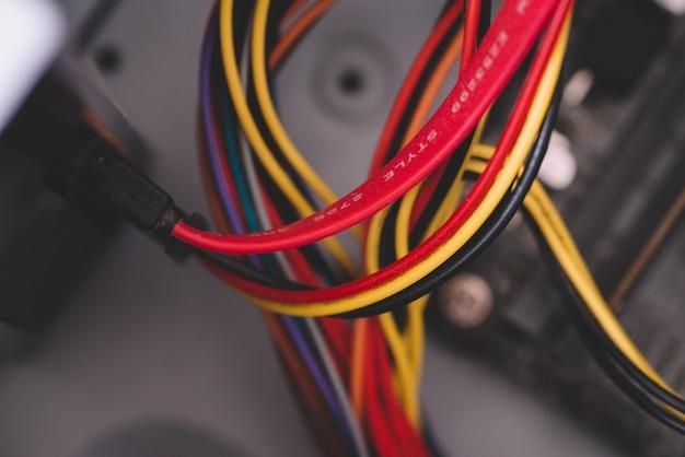 Can you connect red and black wires together? 