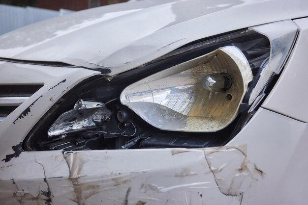 Can you fix a cracked headlight lens? 