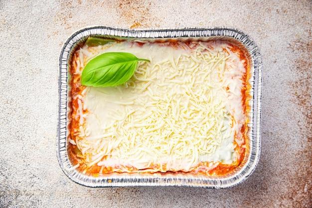 Can you freeze uncooked lasagna with no-boil noodles? 