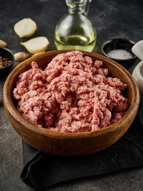 Can you mix ground pork and ground beef together? 