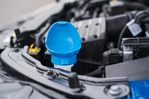 Can you use windshield washer fluid coolant? 