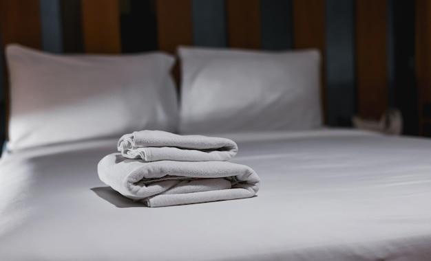 Do hotels wash bedspreads after each guest? 