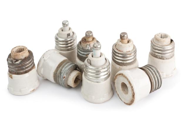 How can you tell if a ceramic fuse is blown? 