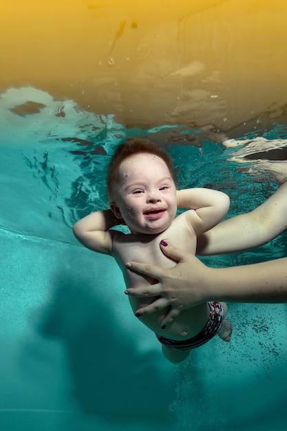 How long can a newborn baby survive underwater? 
