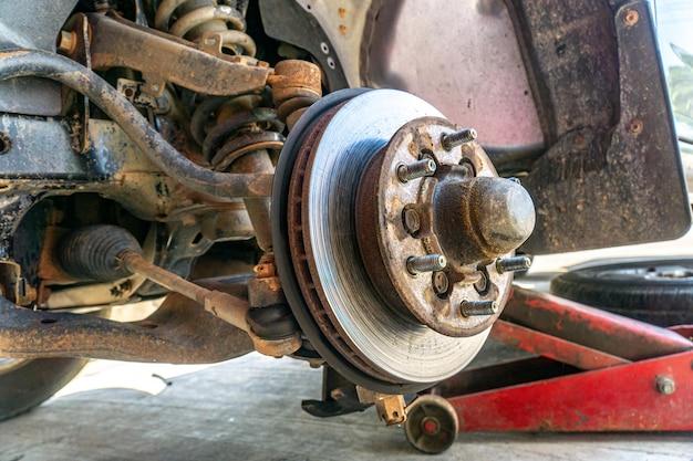 How long does it take to replace brake pads and rotors? 