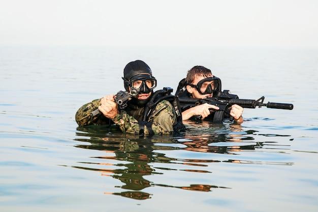 How long is a Navy SEAL contract? 