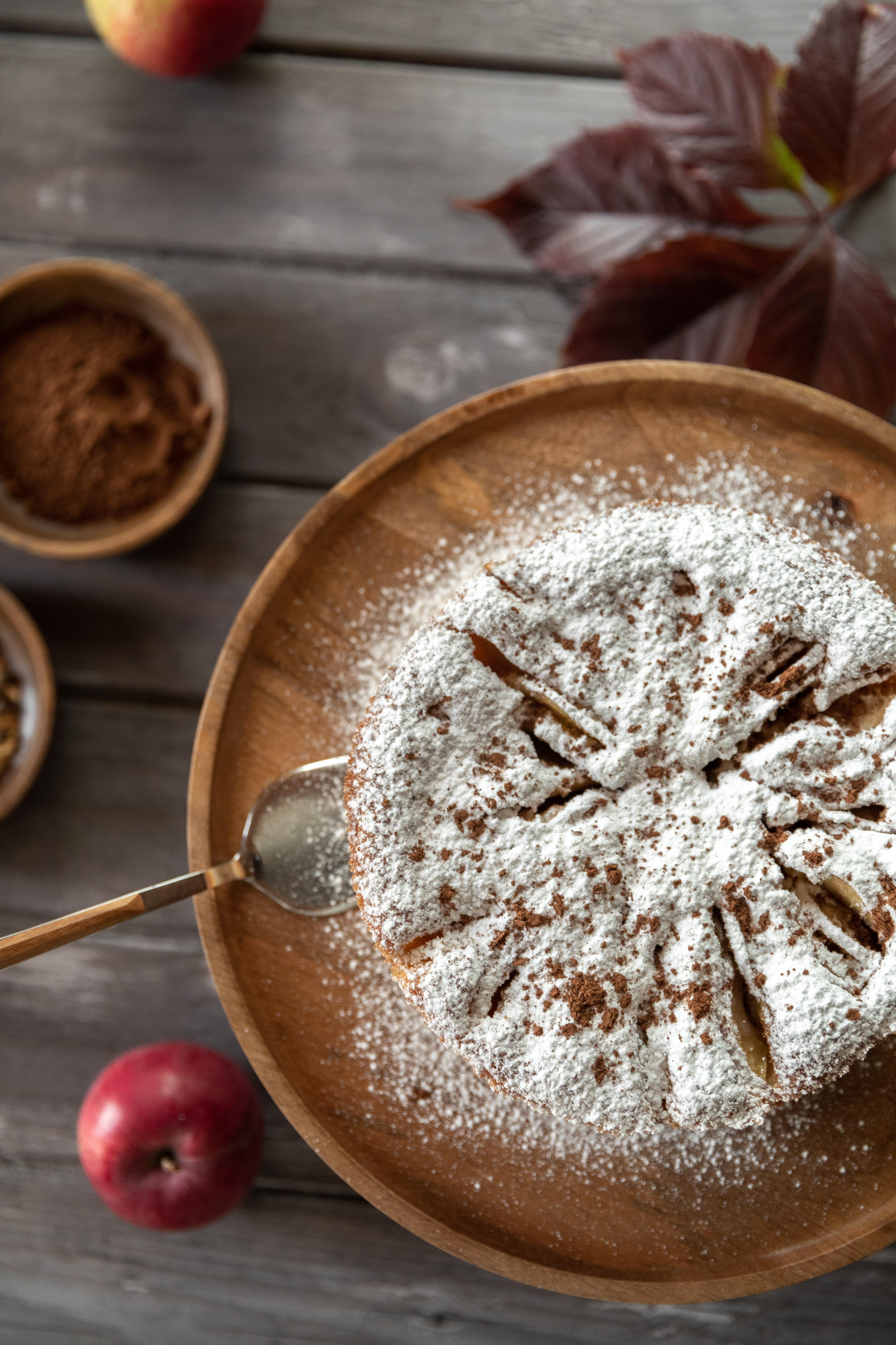 How many cups is 450 grams of powdered sugar? 
