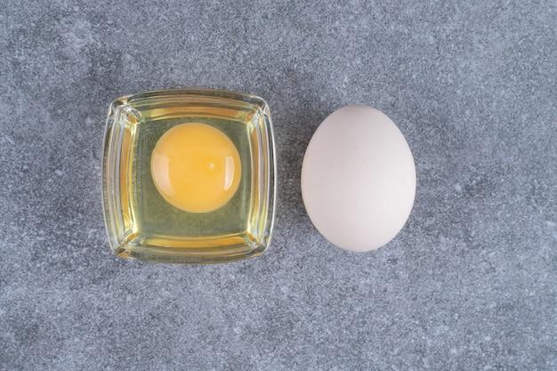 How many mL of liquid is in a egg? 