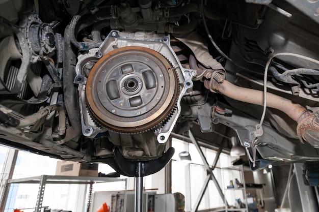 How much does it cost to replace a clutch in a 2008 Civic Si? 