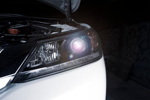 How much does it cost to replace a headlight assembly? 