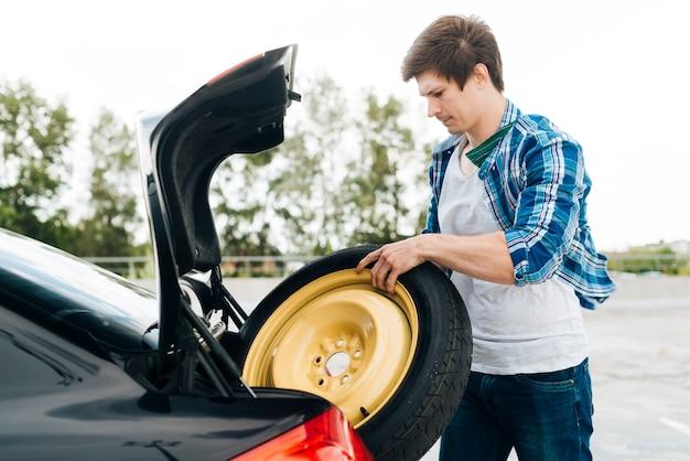 How much does it cost to replace a spare tire? 