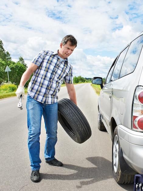 How much does it cost to replace a spare tire? 