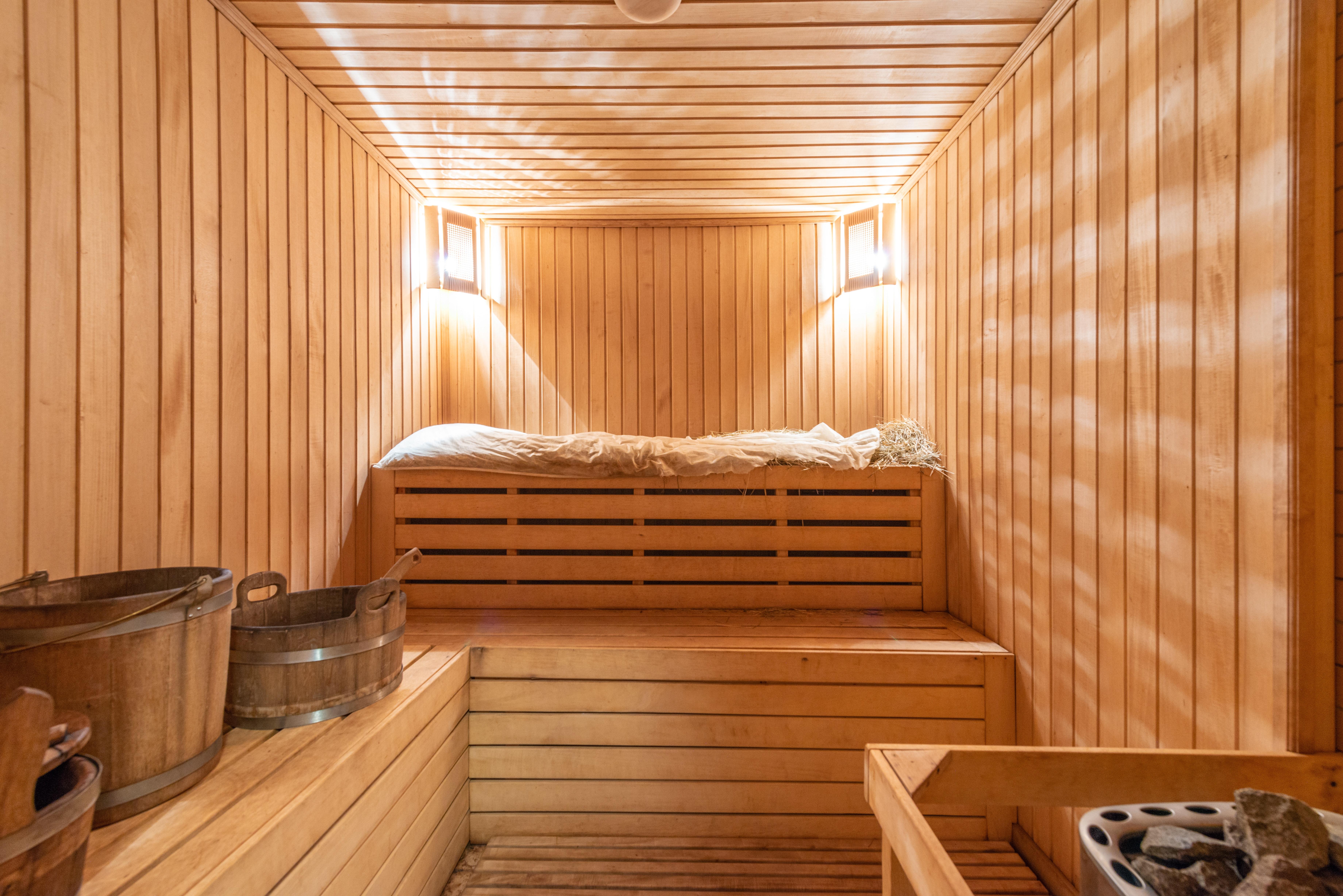 How often should I use sauna and steam room? 