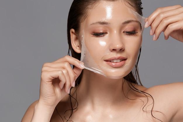 How do I make my skin peel faster after a chemical peel? 