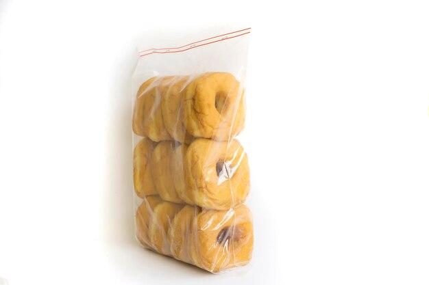 How do you thaw frozen donuts? 