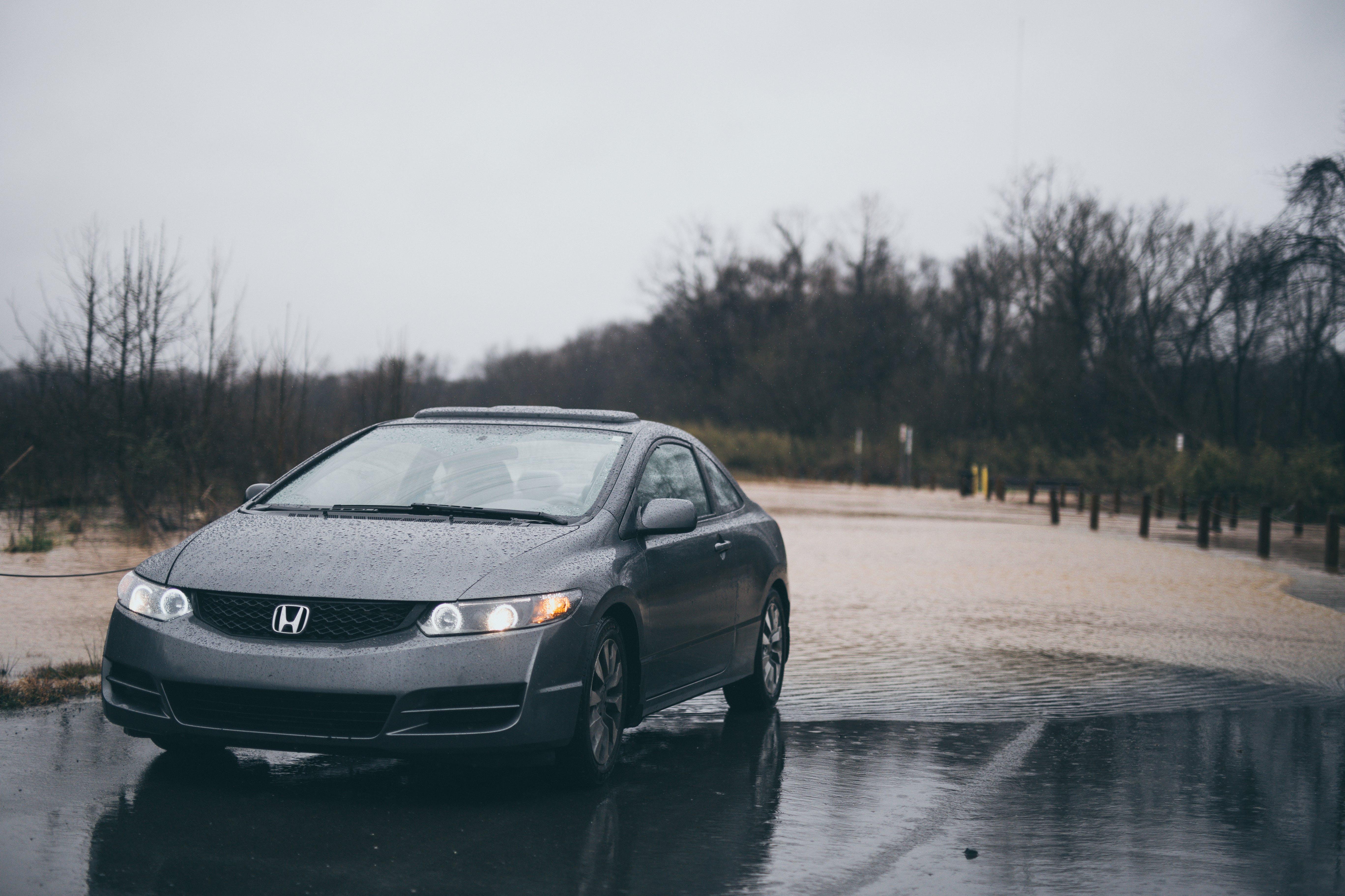 How do you use the timing light on a Honda Civic? 