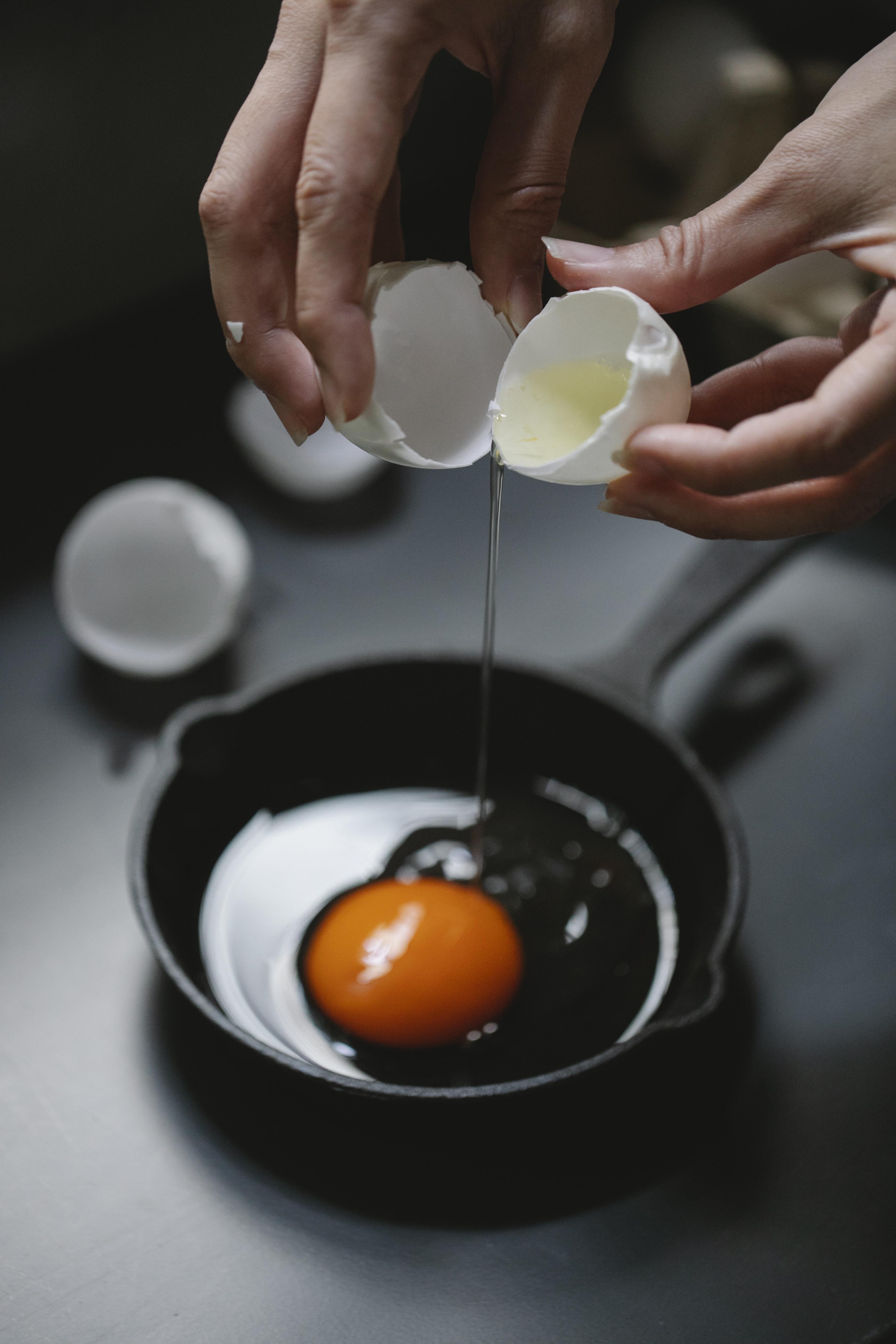Is cooking an egg an example of a physical change? 