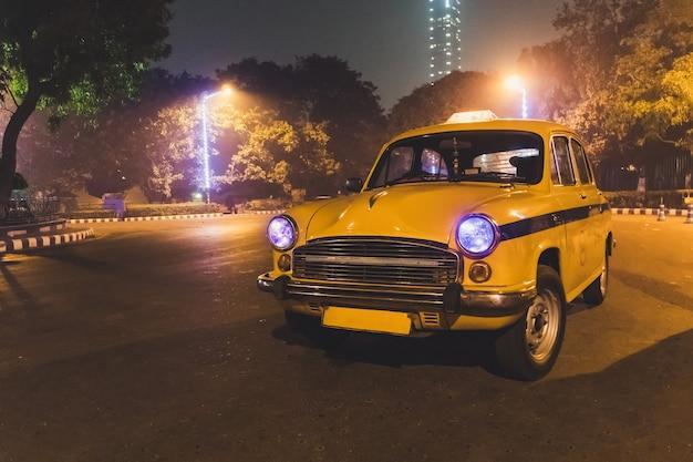 Is prepaid taxi available at Mumbai airport? 