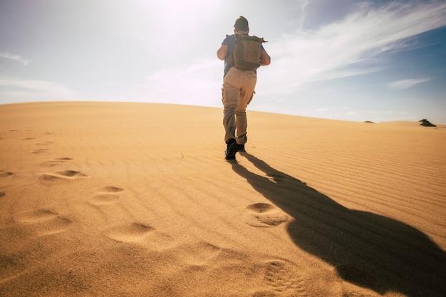 How do humans adapt to live in the desert? 