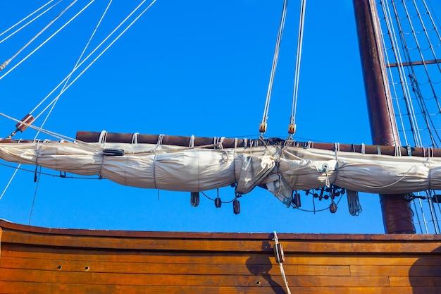 What is a caravel and why is it important? 