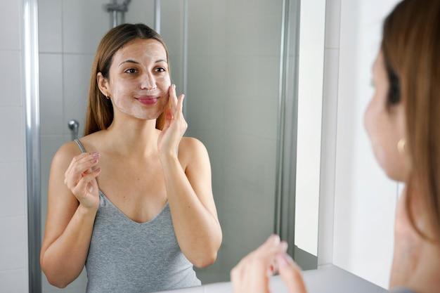What happens if I wash my face after a chemical peel? 