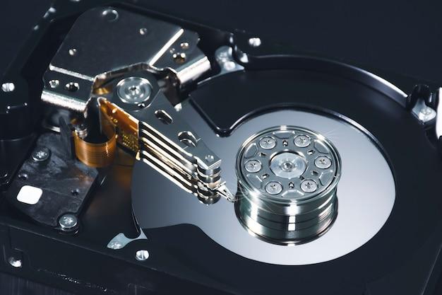 What is a hard drive platter made out of? 