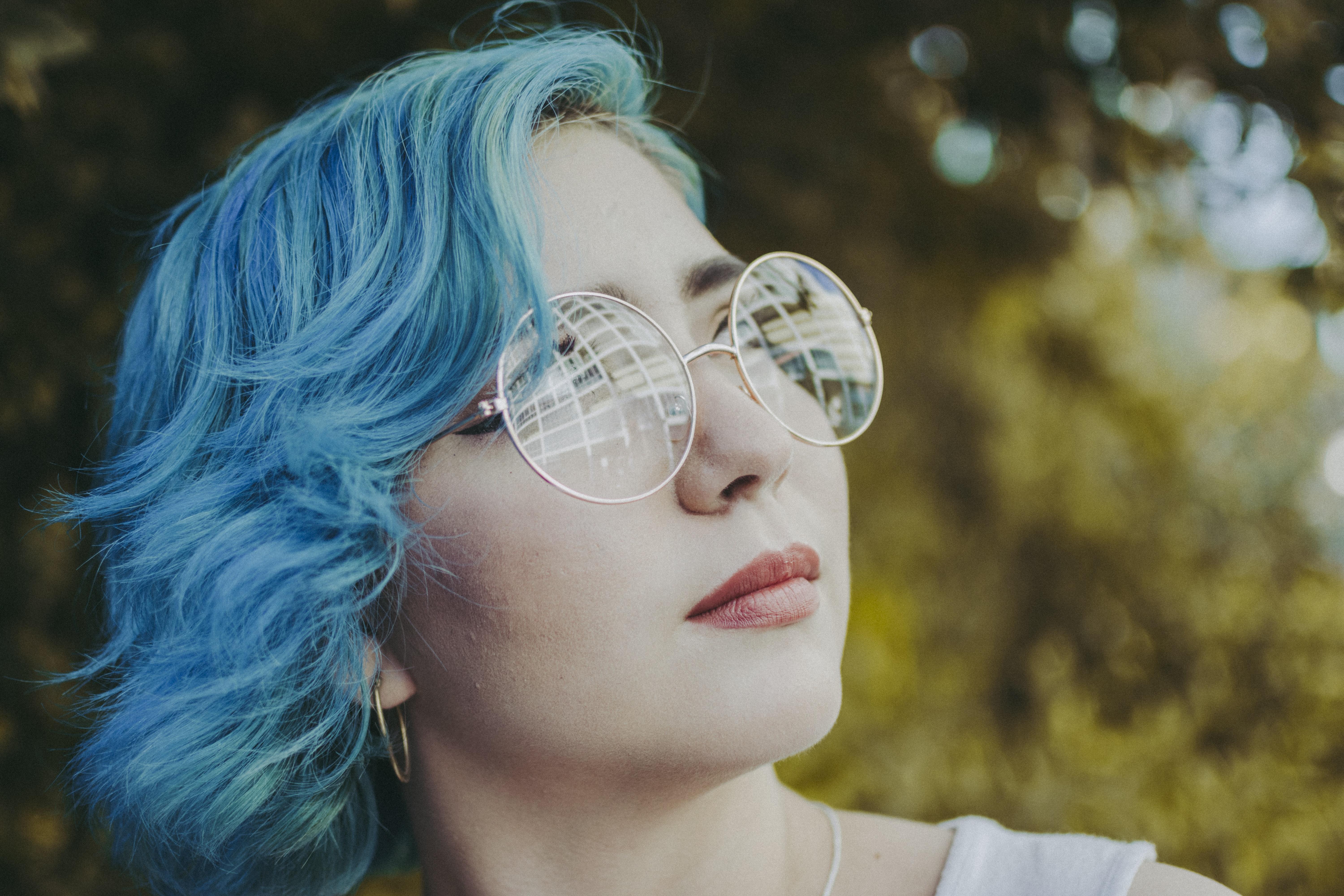 What does blue hair symbolize? 