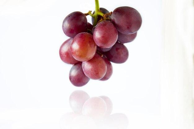 What does kyoho grapes taste like? 