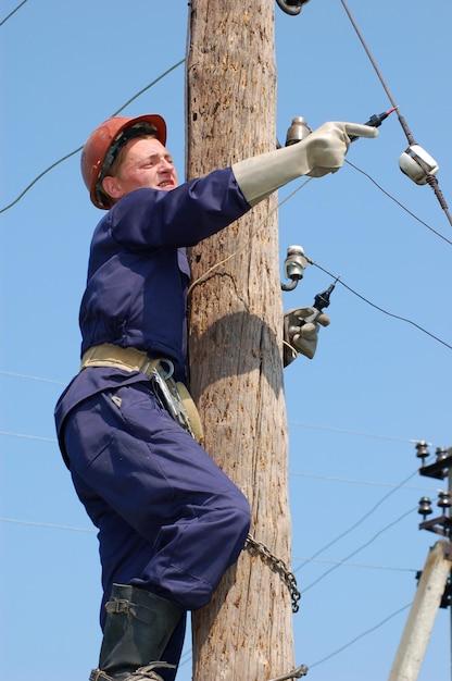 What is the death rate for lineman? 