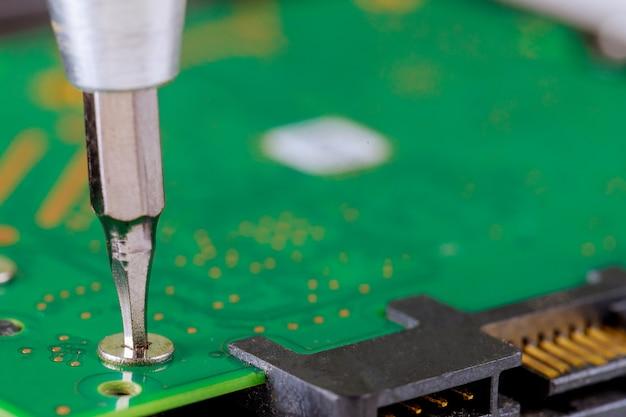 What is the typical composition of solder? 
