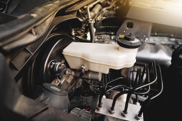 What kind of transmission fluid does Honda Odyssey use? 