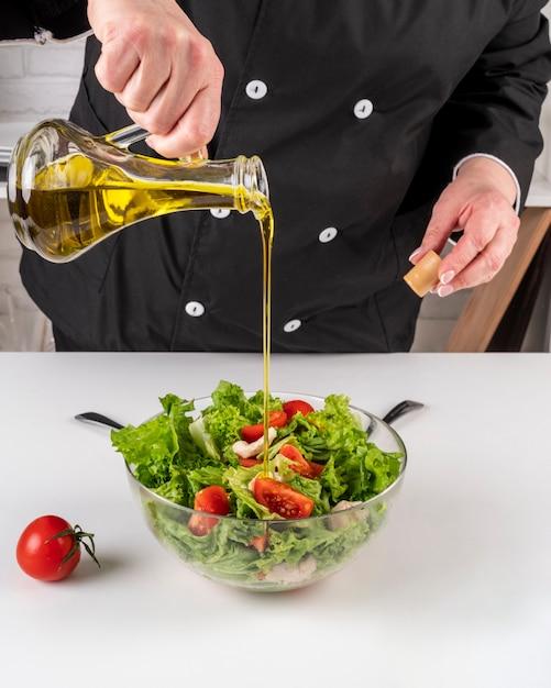 What is in salad oil? 