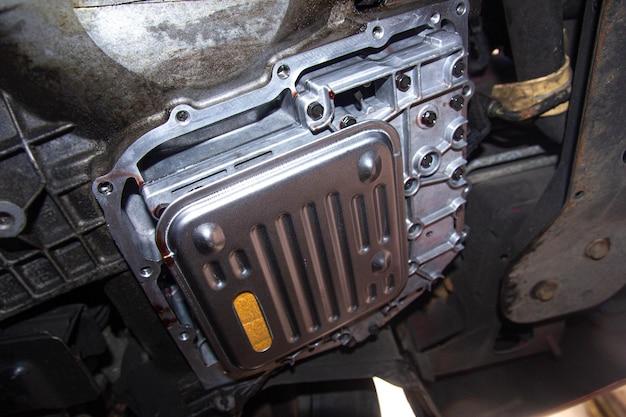 What type of transmission fluid does a Jeep Cherokee use? 