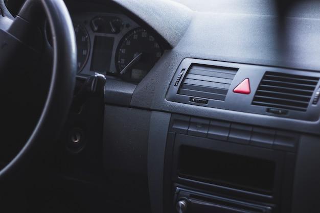 Does the 2008 Ford Fusion have a cabin air filter? 