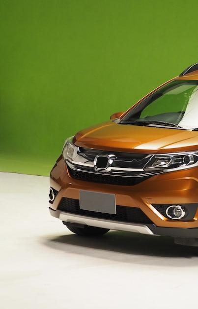 Where is Honda CR-V VIN number located? 