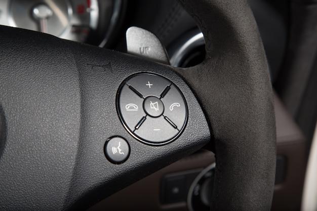 Where is the gas button on a Jetta? 