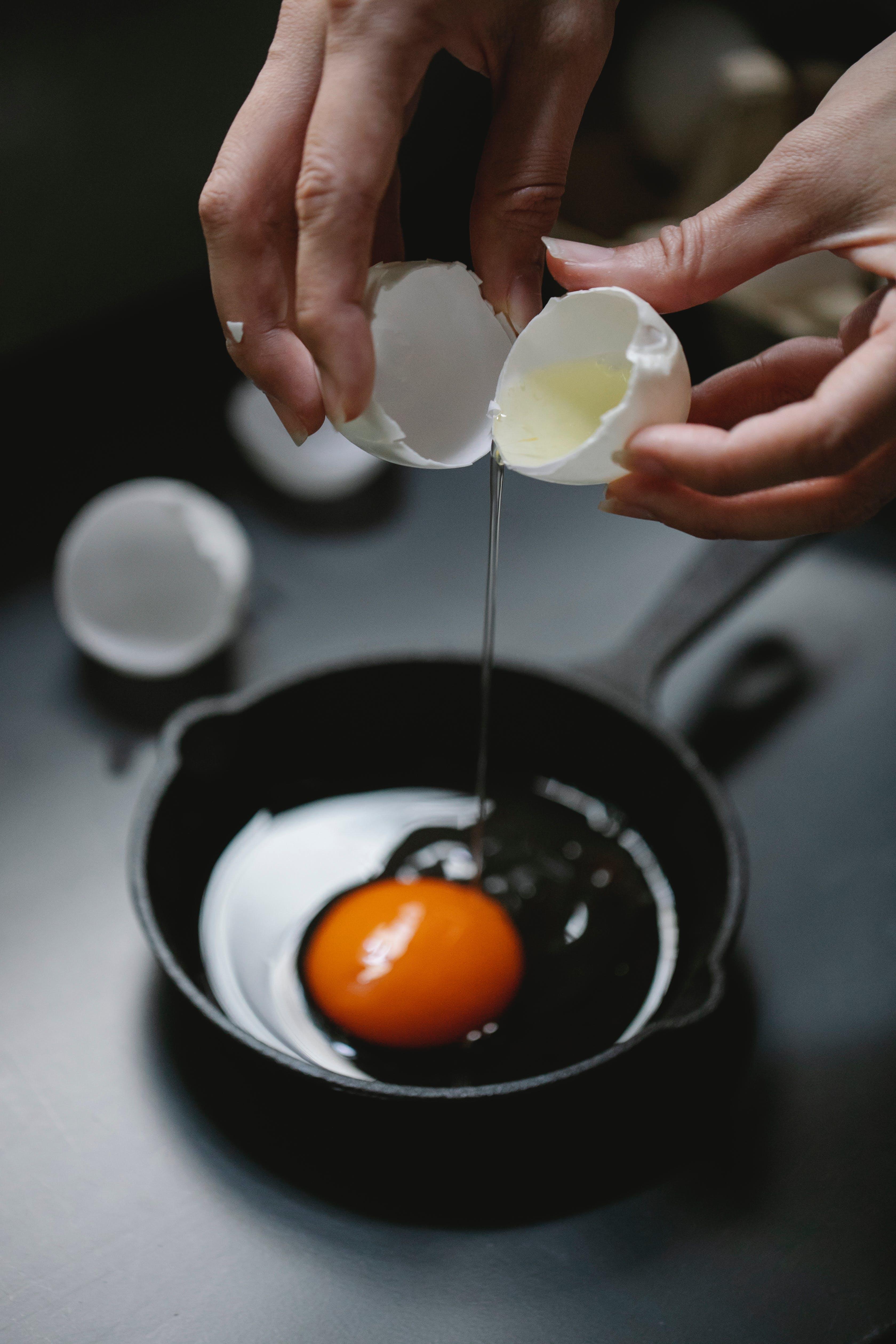 Why is cooking an egg a physical change? 
